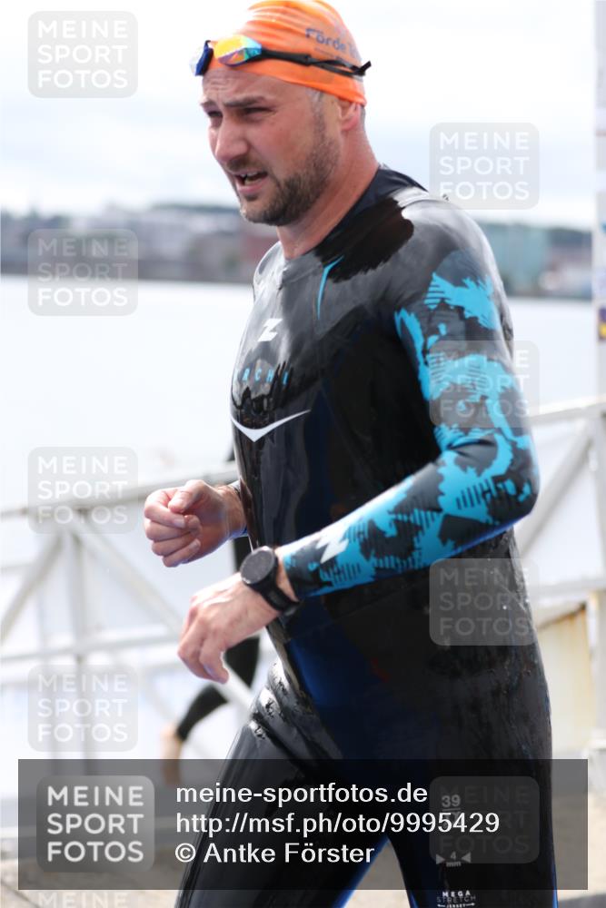 16.08.2026 - KN Förde Triathlon 2026 Antke Förster http://msf.ph/oto/9995429 16.08.2026 10:59:03 Schwimmen 328, 348, 350, 361, 349, 358, 371 meine-sportfotos.de
