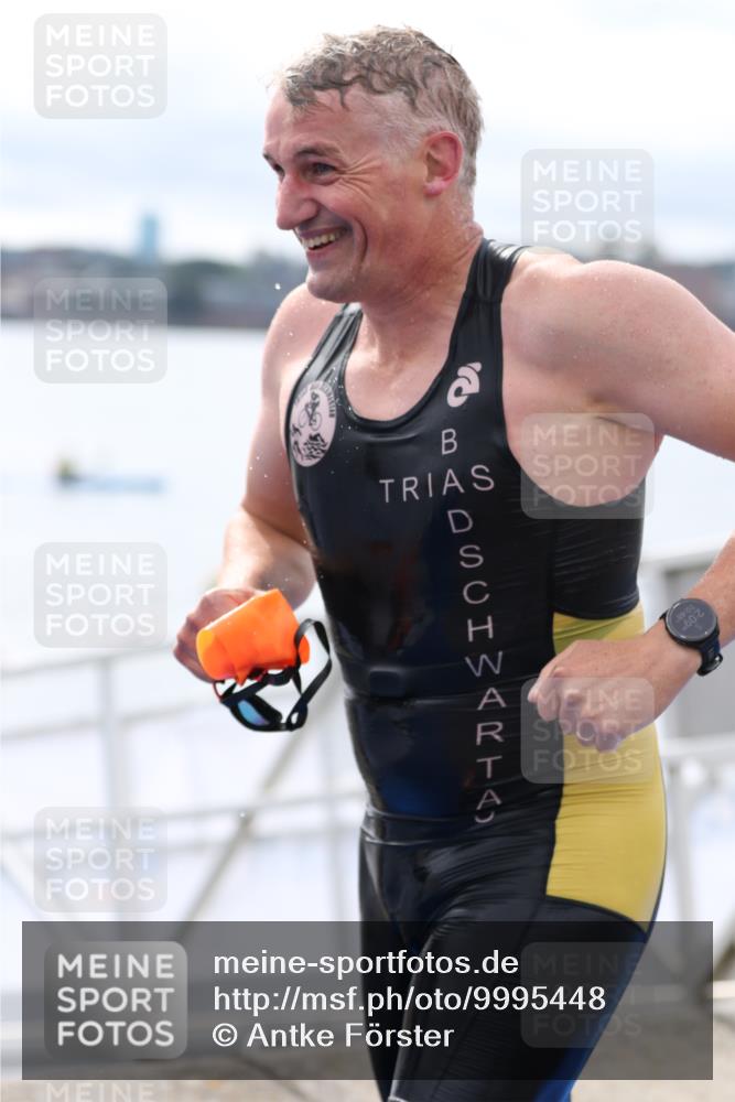 16.08.2026 - KN Förde Triathlon 2026 Antke Förster http://msf.ph/oto/9995448 16.08.2026 10:59:26 Schwimmen 328, 349, 358, 371, 804 meine-sportfotos.de