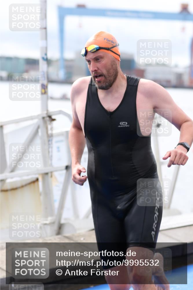 16.08.2026 - KN Förde Triathlon 2026 Antke Förster http://msf.ph/oto/9995532 16.08.2026 11:01:23 Schwimmen 342, 347, 352, 375, 382, 353, 364, 365, 376, 377, 383 meine-sportfotos.de