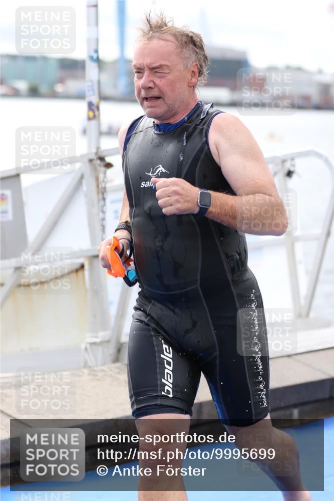16.08.2026 - KN Förde Triathlon 2026 Antke Förster http://msf.ph/oto/9995699 16.08.2026 11:05:12 Schwimmen 374, 386, 407, 430, 393, 406, 432 meine-sportfotos.de