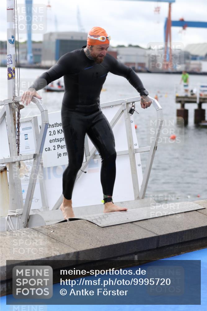 16.08.2026 - KN Förde Triathlon 2026 Antke Förster http://msf.ph/oto/9995720 16.08.2026 11:05:57 Schwimmen 393, 421, 400, 402, 803 meine-sportfotos.de