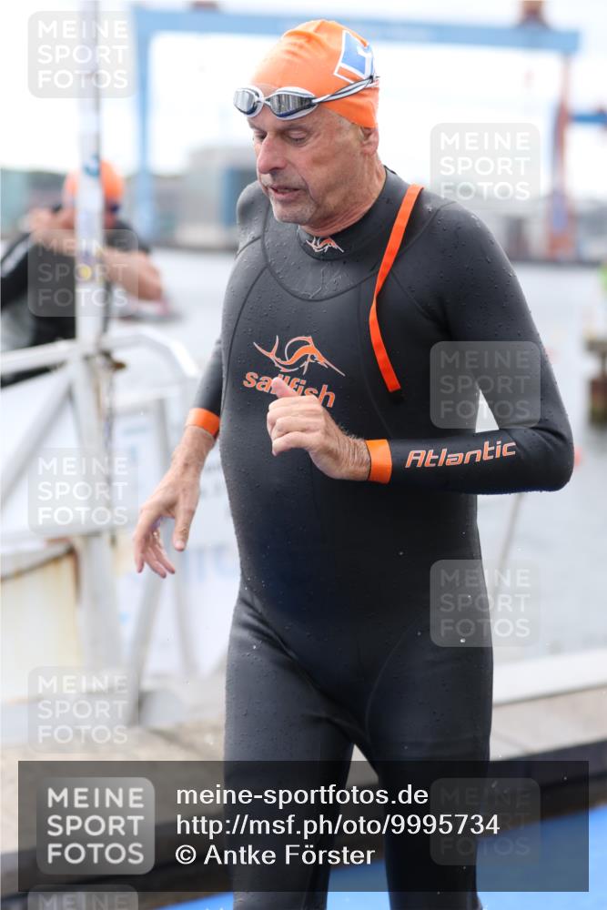 16.08.2026 - KN Förde Triathlon 2026 Antke Förster http://msf.ph/oto/9995734 16.08.2026 11:06:21 Schwimmen 400, 402, 803, 351, 396, 399 meine-sportfotos.de