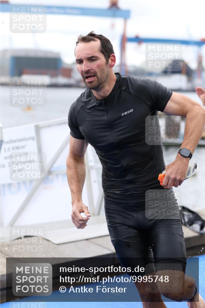 16.08.2026 - KN Förde Triathlon 2026 Antke Förster http://msf.ph/oto/9995748 16.08.2026 11:06:43 Schwimmen 396, 803, 351, 399, 416, 435, 437 meine-sportfotos.de