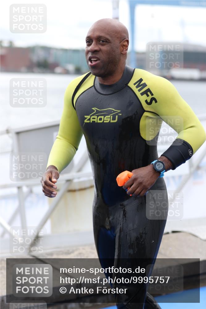16.08.2026 - KN Förde Triathlon 2026 Antke Förster http://msf.ph/oto/9995757 16.08.2026 11:06:51 Schwimmen 351, 396, 399, 385, 416, 425, 435, 437, 801 meine-sportfotos.de