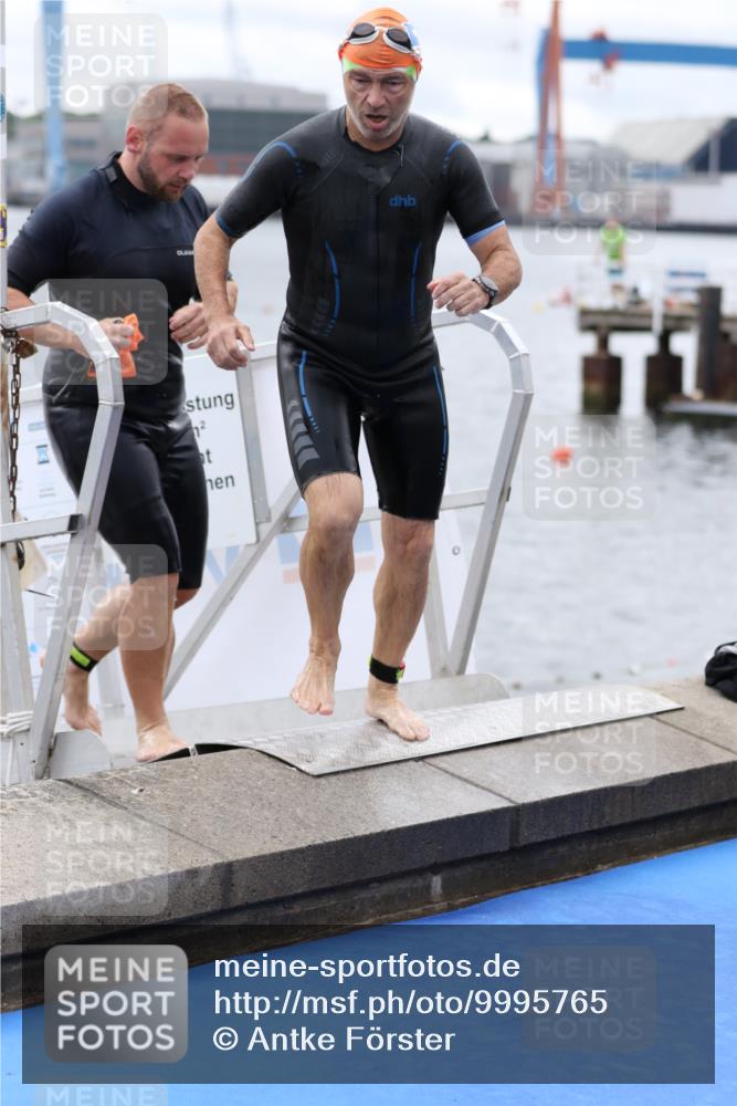 16.08.2026 - KN Förde Triathlon 2026 Antke Förster http://msf.ph/oto/9995765 16.08.2026 11:07:07 Schwimmen 351, 399, 416, 435, 437, 378, 385, 404, 425, 437, 801, 802 meine-sportfotos.de