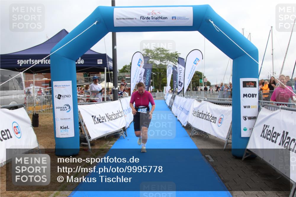 16.08.2026 - KN Förde Triathlon 2026 Markus Tischler http://msf.ph/oto/9995778 16.08.2026 11:11:00 Ziel 259, 259 meine-sportfotos.de