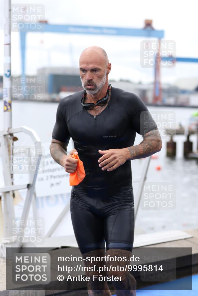 16.08.2026 - KN Förde Triathlon 2026 Antke Förster http://msf.ph/oto/9995814 16.08.2026 11:07:56 Schwimmen 414, 417, 427 meine-sportfotos.de