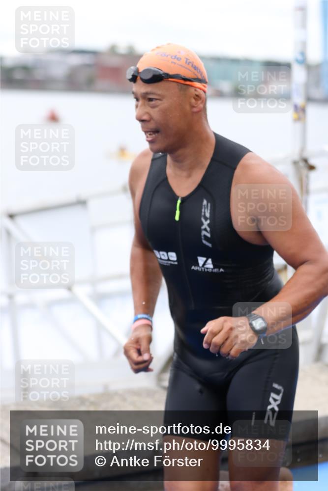 16.08.2026 - KN Förde Triathlon 2026 Antke Förster http://msf.ph/oto/9995834 16.08.2026 11:09:15 Schwimmen 384, 384 meine-sportfotos.de