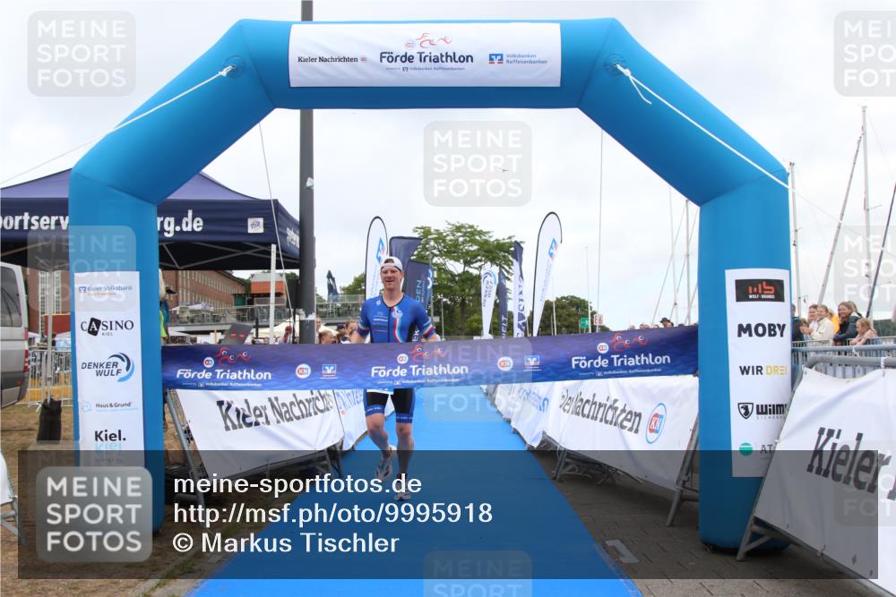 16.08.2026 - KN Förde Triathlon 2026 Markus Tischler http://msf.ph/oto/9995918 16.08.2026 11:49:31 Ziel 307, 307 meine-sportfotos.de