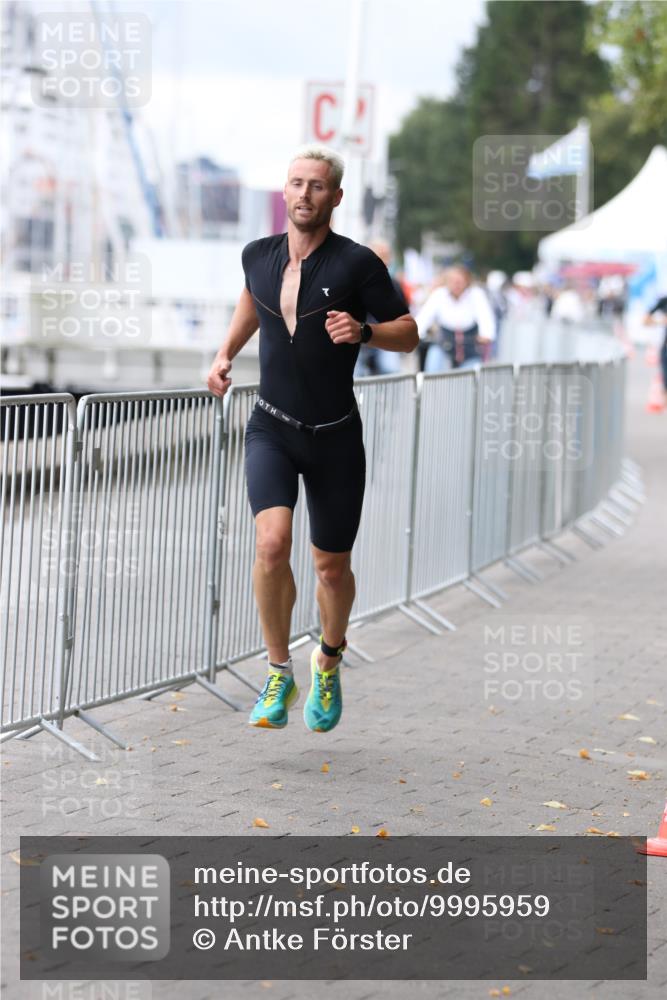 16.08.2026 - KN Förde Triathlon 2026 Antke Förster http://msf.ph/oto/9995959 16.08.2026 11:36:33 Laufen  meine-sportfotos.de