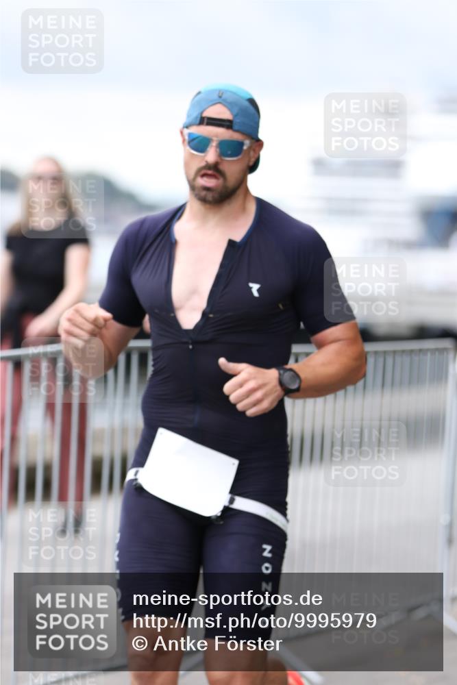 16.08.2026 - KN Förde Triathlon 2026 Antke Förster http://msf.ph/oto/9995979 16.08.2026 11:37:25 Laufen  meine-sportfotos.de