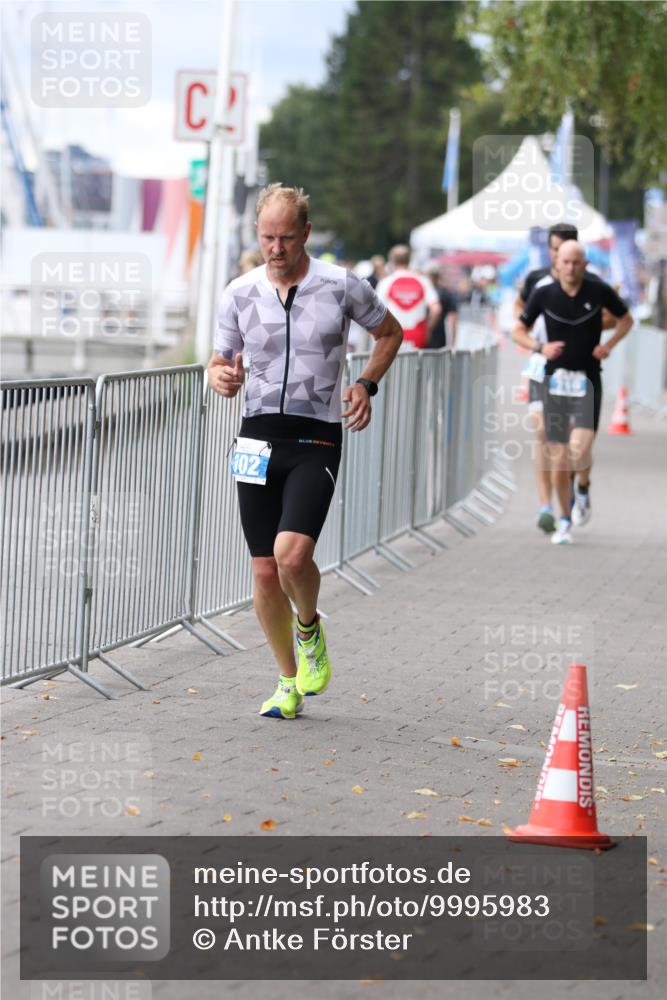 16.08.2026 - KN Förde Triathlon 2026 Antke Förster http://msf.ph/oto/9995983 16.08.2026 11:38:52 Laufen  meine-sportfotos.de