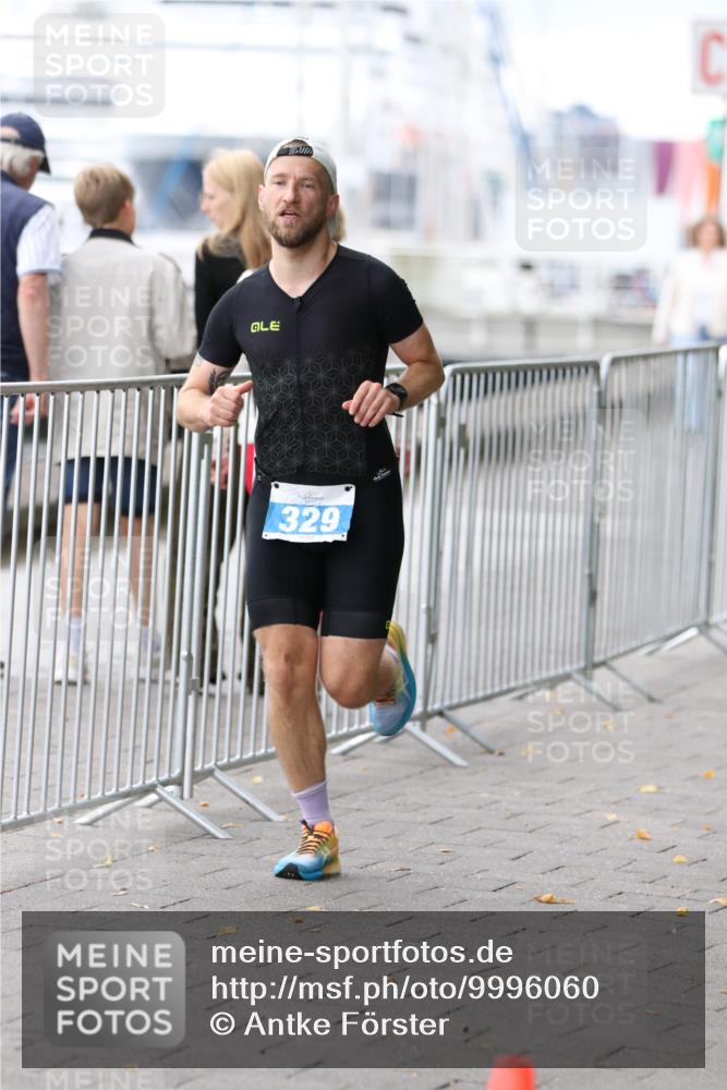 16.08.2026 - KN Förde Triathlon 2026 Antke Förster http://msf.ph/oto/9996060 16.08.2026 11:42:24 Laufen  meine-sportfotos.de