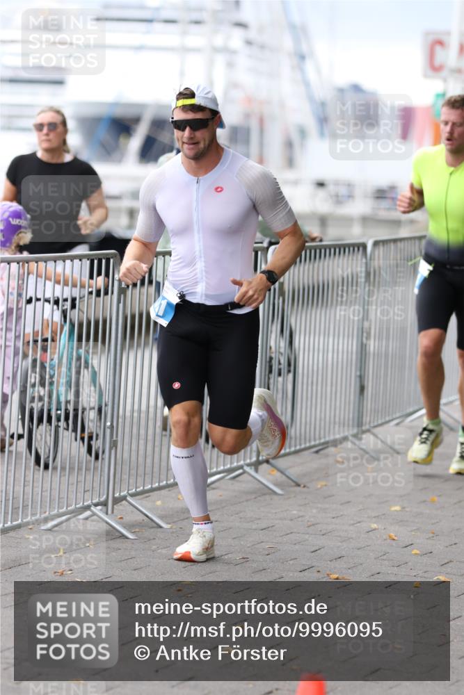 16.08.2026 - KN Förde Triathlon 2026 Antke Förster http://msf.ph/oto/9996095 16.08.2026 11:43:32 Laufen  meine-sportfotos.de