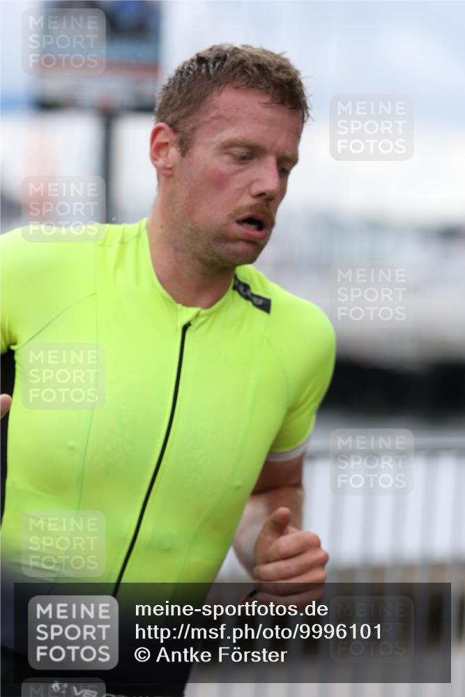 16.08.2026 - KN Förde Triathlon 2026 Antke Förster http://msf.ph/oto/9996101 16.08.2026 11:43:36 Laufen  meine-sportfotos.de