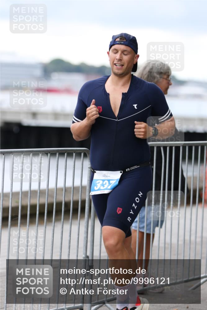 16.08.2026 - KN Förde Triathlon 2026 Antke Förster http://msf.ph/oto/9996121 16.08.2026 11:44:18 Laufen  meine-sportfotos.de