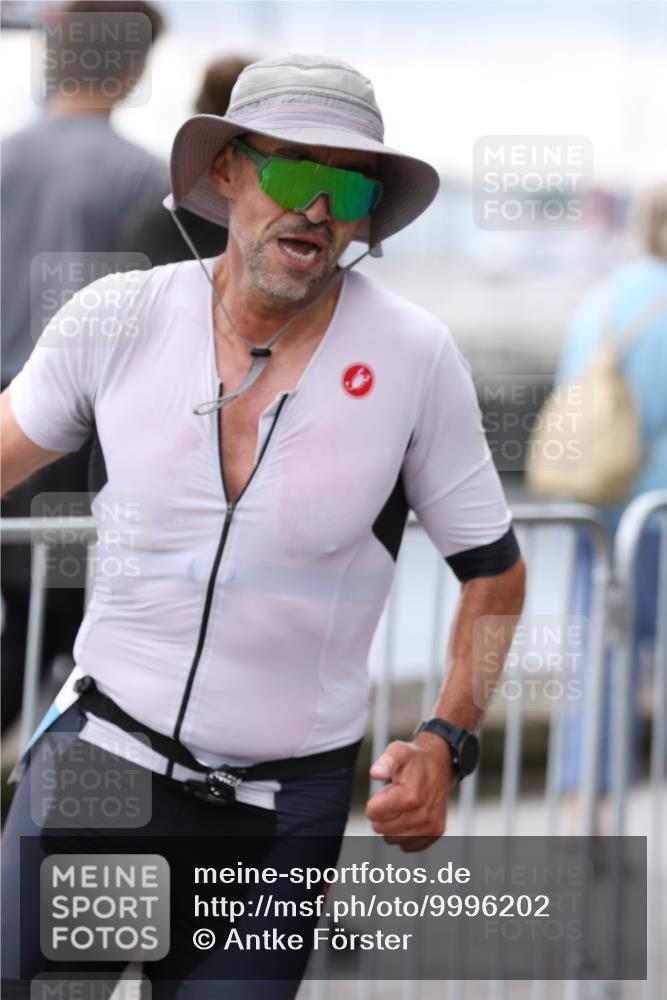 16.08.2026 - KN Förde Triathlon 2026 Antke Förster http://msf.ph/oto/9996202 16.08.2026 11:46:57 Laufen  meine-sportfotos.de