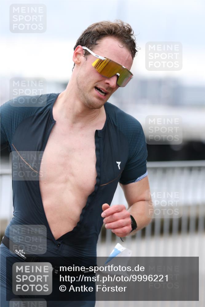 16.08.2026 - KN Förde Triathlon 2026 Antke Förster http://msf.ph/oto/9996221 16.08.2026 11:48:00 Laufen  meine-sportfotos.de