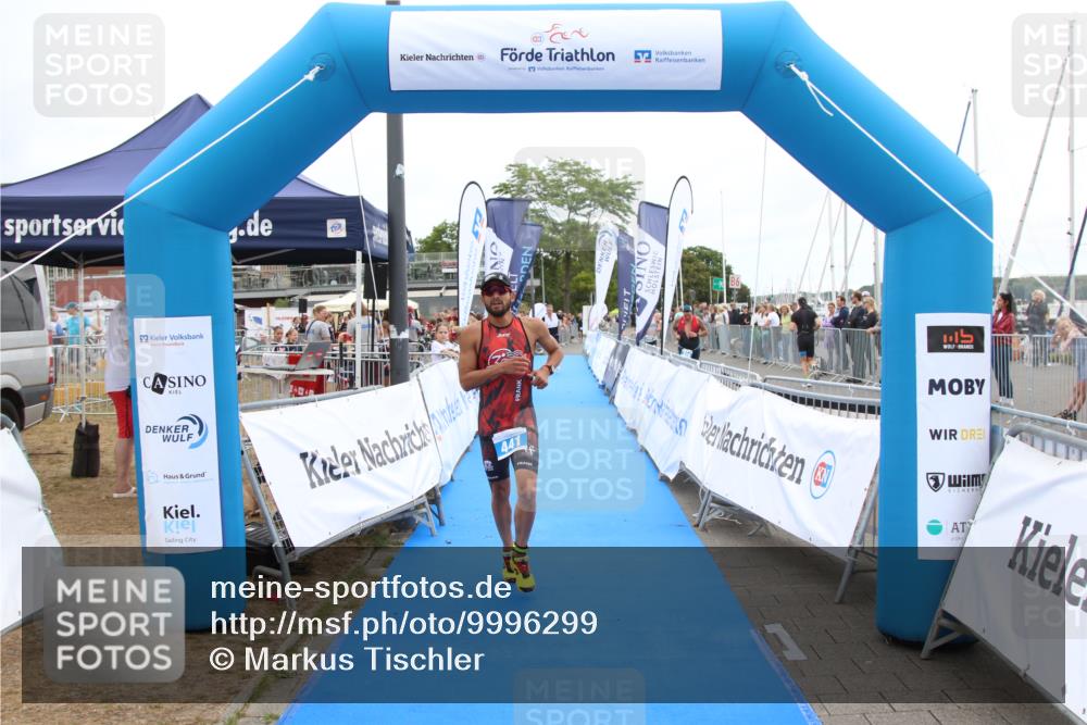 16.08.2026 - KN Förde Triathlon 2026 Markus Tischler http://msf.ph/oto/9996299 16.08.2026 11:56:43 Ziel 310, 441, 310, 441 meine-sportfotos.de