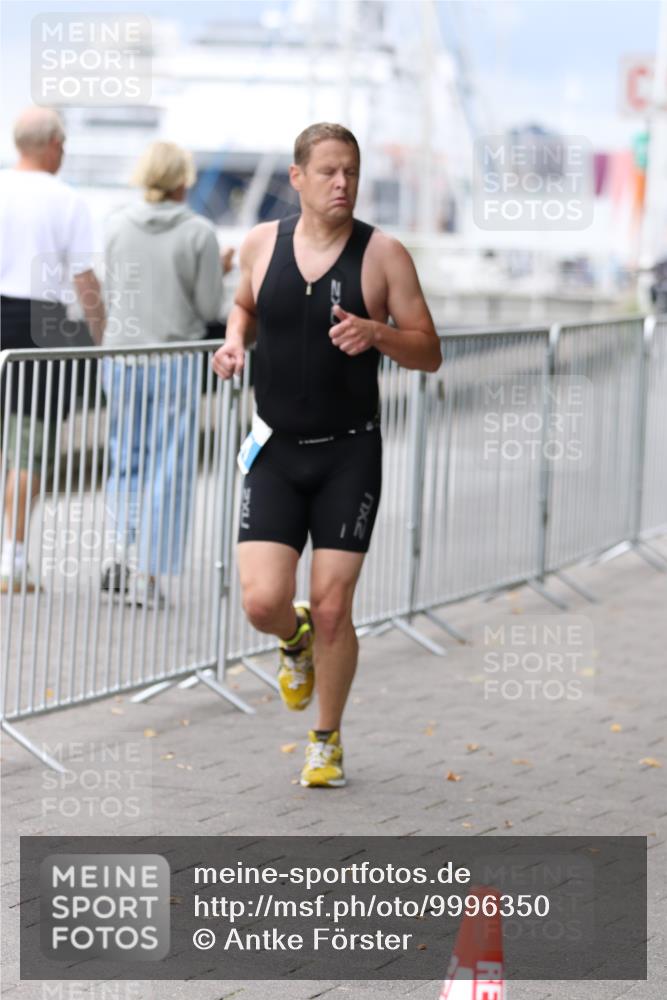 16.08.2026 - KN Förde Triathlon 2026 Antke Förster http://msf.ph/oto/9996350 16.08.2026 11:50:35 Laufen  meine-sportfotos.de