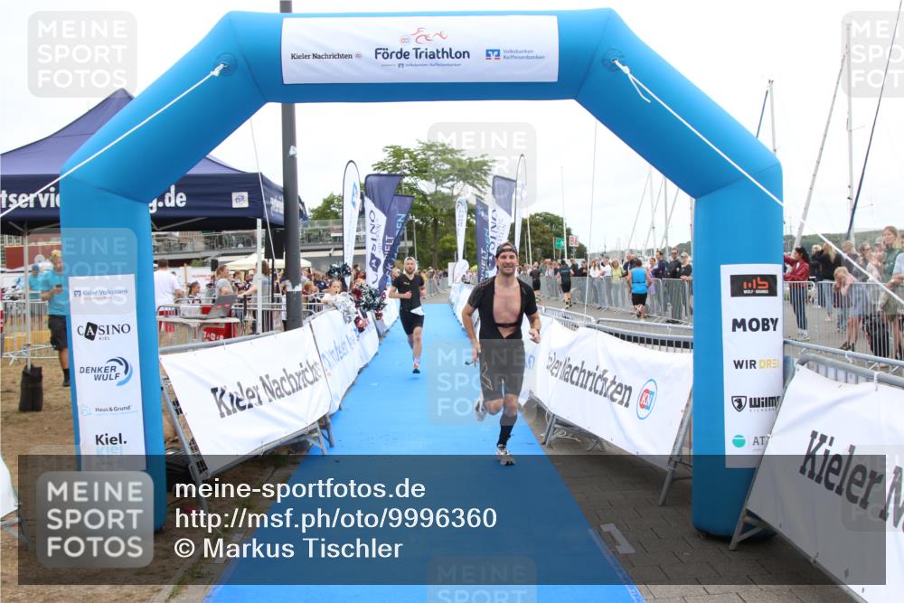 16.08.2026 - KN Förde Triathlon 2026 Markus Tischler http://msf.ph/oto/9996360 16.08.2026 11:56:56 Ziel 310, 323, 329, 310, 323, 329 meine-sportfotos.de