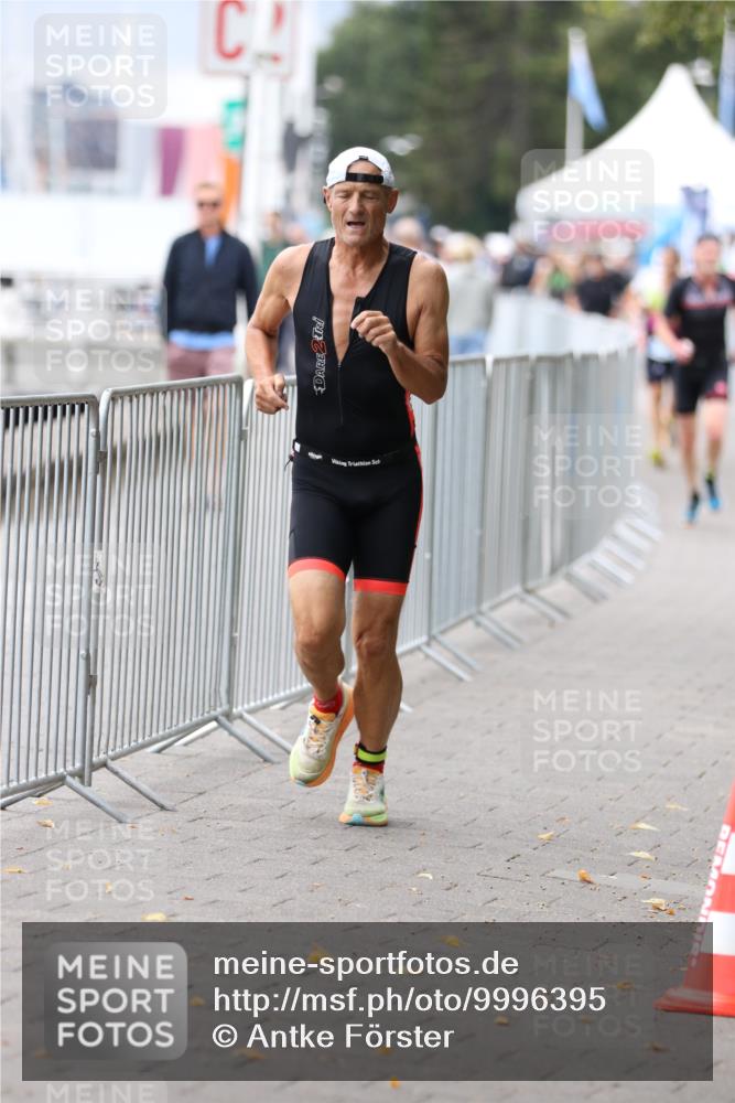 16.08.2026 - KN Förde Triathlon 2026 Antke Förster http://msf.ph/oto/9996395 16.08.2026 11:51:24 Laufen  meine-sportfotos.de