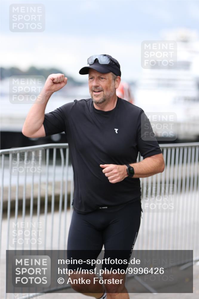 16.08.2026 - KN Förde Triathlon 2026 Antke Förster http://msf.ph/oto/9996426 16.08.2026 11:51:48 Laufen  meine-sportfotos.de