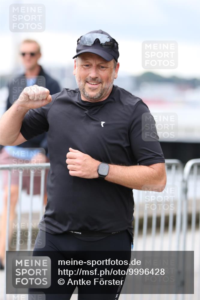 16.08.2026 - KN Förde Triathlon 2026 Antke Förster http://msf.ph/oto/9996428 16.08.2026 11:51:48 Laufen  meine-sportfotos.de