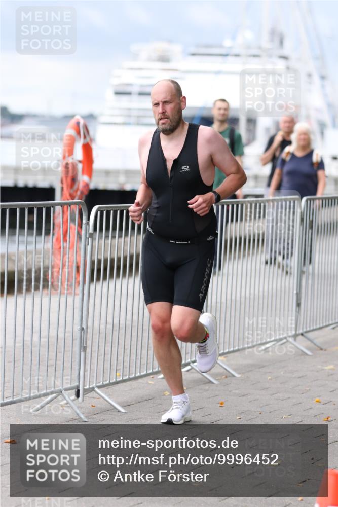 16.08.2026 - KN Förde Triathlon 2026 Antke Förster http://msf.ph/oto/9996452 16.08.2026 11:52:16 Laufen  meine-sportfotos.de