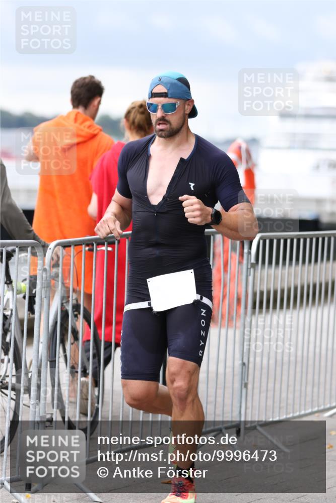 16.08.2026 - KN Förde Triathlon 2026 Antke Förster http://msf.ph/oto/9996473 16.08.2026 11:52:39 Laufen  meine-sportfotos.de