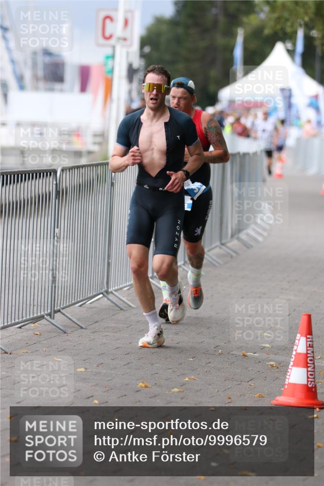 16.08.2026 - KN Förde Triathlon 2026 Antke Förster http://msf.ph/oto/9996579 16.08.2026 11:55:31 Laufen  meine-sportfotos.de