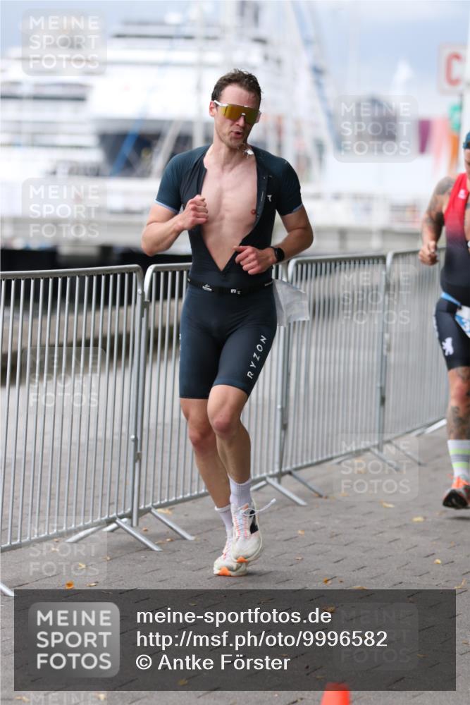16.08.2026 - KN Förde Triathlon 2026 Antke Förster http://msf.ph/oto/9996582 16.08.2026 11:55:32 Laufen  meine-sportfotos.de