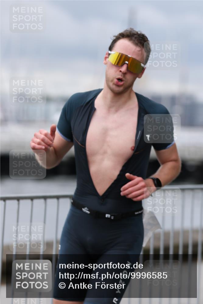16.08.2026 - KN Förde Triathlon 2026 Antke Förster http://msf.ph/oto/9996585 16.08.2026 11:55:34 Laufen  meine-sportfotos.de
