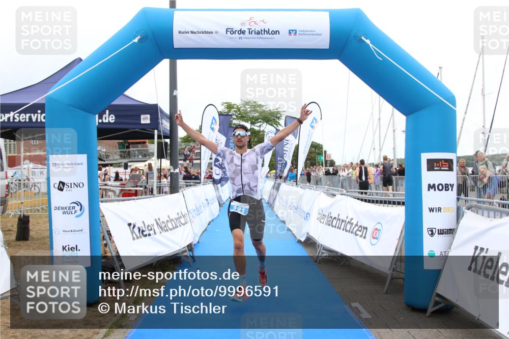 16.08.2026 - KN Förde Triathlon 2026 Markus Tischler http://msf.ph/oto/9996591 16.08.2026 11:58:52 Ziel 321, 331, 321, 331 meine-sportfotos.de