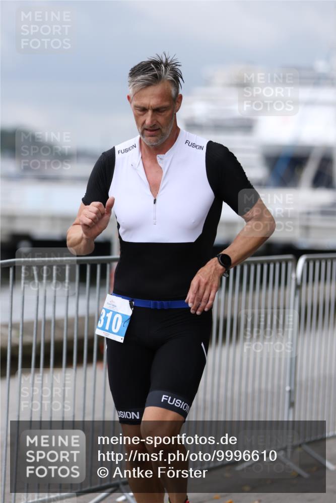 16.08.2026 - KN Förde Triathlon 2026 Antke Förster http://msf.ph/oto/9996610 16.08.2026 11:55:57 Laufen  meine-sportfotos.de