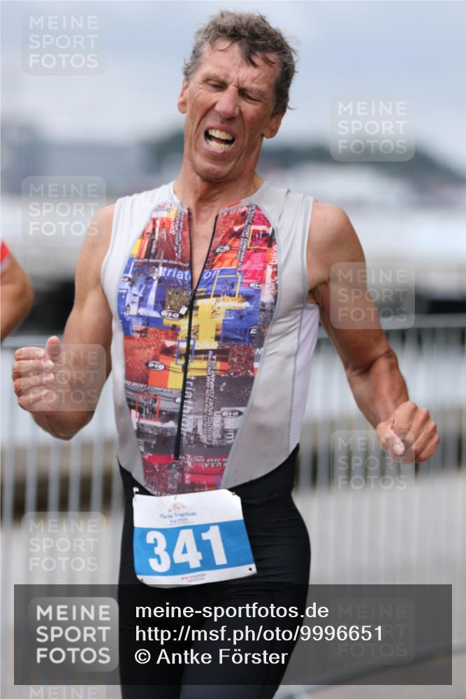 16.08.2026 - KN Förde Triathlon 2026 Antke Förster http://msf.ph/oto/9996651 16.08.2026 11:56:35 Laufen  meine-sportfotos.de