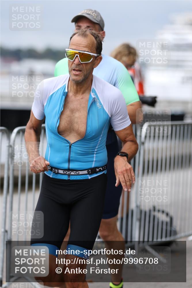 16.08.2026 - KN Förde Triathlon 2026 Antke Förster http://msf.ph/oto/9996708 16.08.2026 11:57:29 Laufen  meine-sportfotos.de