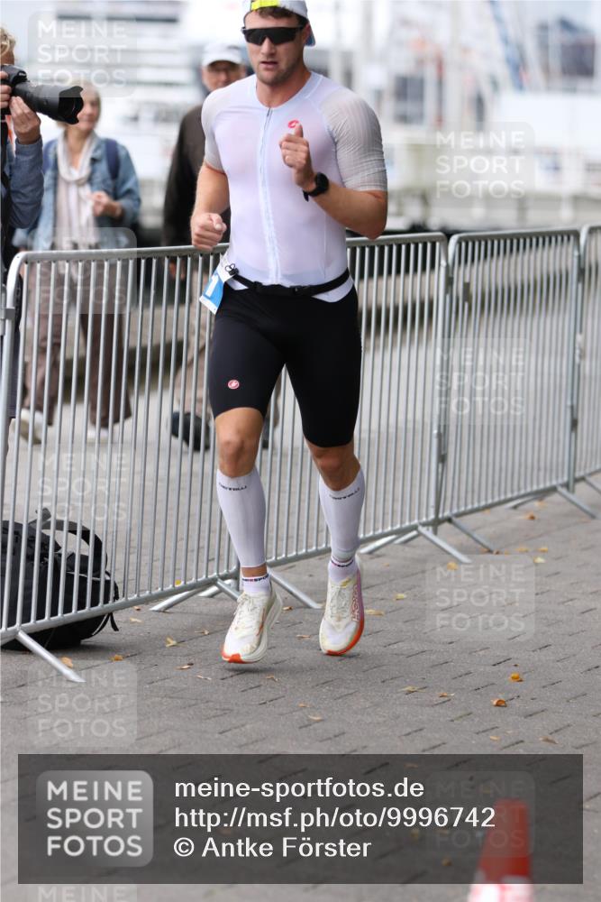16.08.2026 - KN Förde Triathlon 2026 Antke Förster http://msf.ph/oto/9996742 16.08.2026 11:57:58 Laufen  meine-sportfotos.de