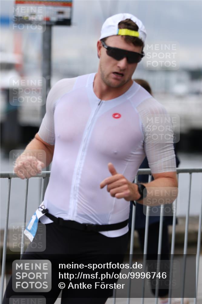 16.08.2026 - KN Förde Triathlon 2026 Antke Förster http://msf.ph/oto/9996746 16.08.2026 11:58:01 Laufen  meine-sportfotos.de
