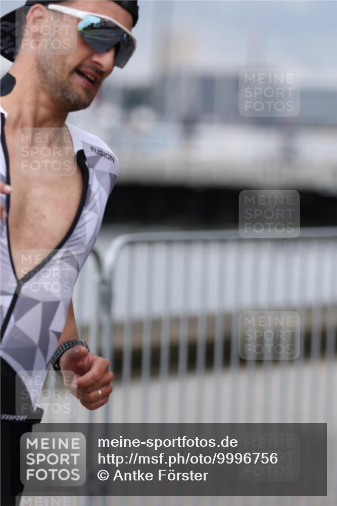 16.08.2026 - KN Förde Triathlon 2026 Antke Förster http://msf.ph/oto/9996756 16.08.2026 11:58:10 Laufen  meine-sportfotos.de