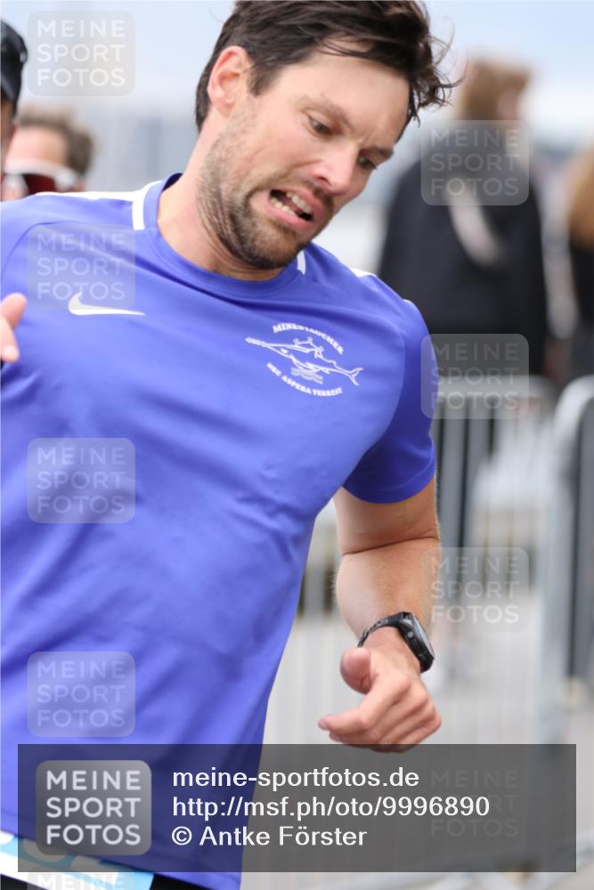 16.08.2026 - KN Förde Triathlon 2026 Antke Förster http://msf.ph/oto/9996890 16.08.2026 12:00:12 Laufen  meine-sportfotos.de