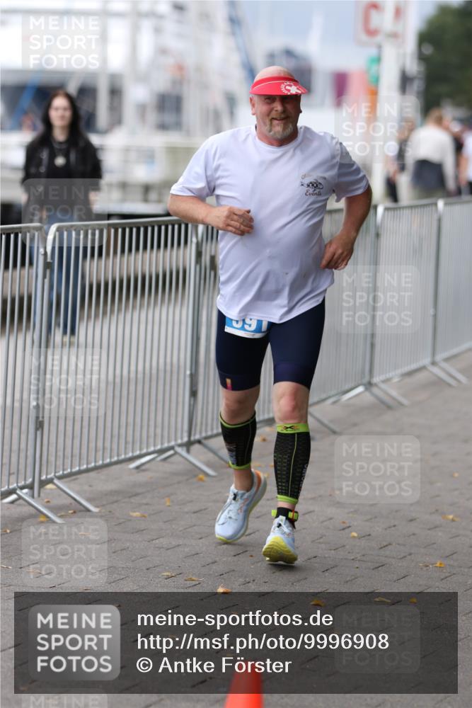 16.08.2026 - KN Förde Triathlon 2026 Antke Förster http://msf.ph/oto/9996908 16.08.2026 12:00:44 Laufen  meine-sportfotos.de