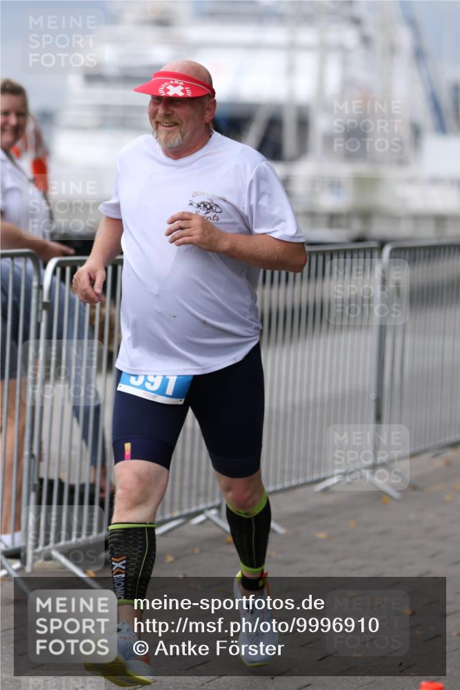 16.08.2026 - KN Förde Triathlon 2026 Antke Förster http://msf.ph/oto/9996910 16.08.2026 12:00:45 Laufen  meine-sportfotos.de