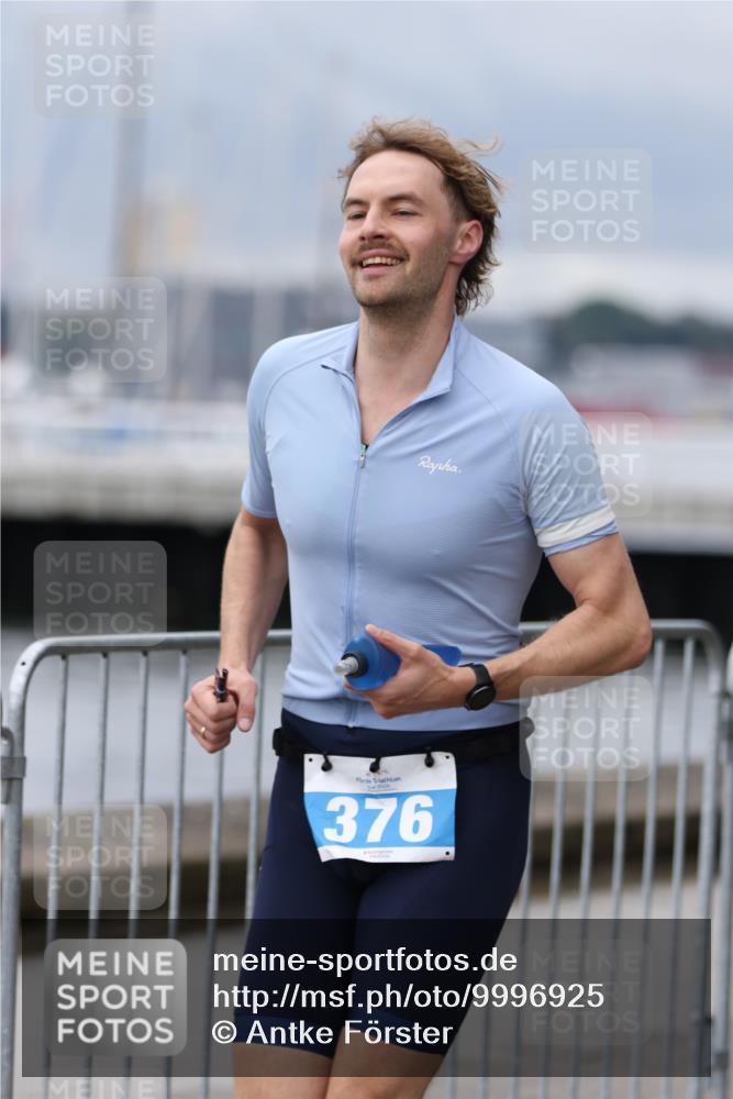 16.08.2026 - KN Förde Triathlon 2026 Antke Förster http://msf.ph/oto/9996925 16.08.2026 12:01:10 Laufen  meine-sportfotos.de