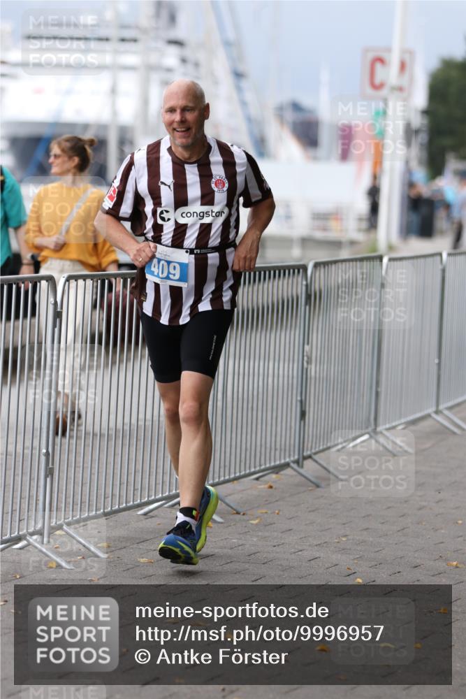 16.08.2026 - KN Förde Triathlon 2026 Antke Förster http://msf.ph/oto/9996957 16.08.2026 12:02:04 Laufen  meine-sportfotos.de