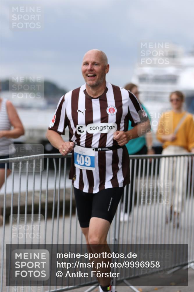 16.08.2026 - KN Förde Triathlon 2026 Antke Förster http://msf.ph/oto/9996958 16.08.2026 12:02:06 Laufen  meine-sportfotos.de