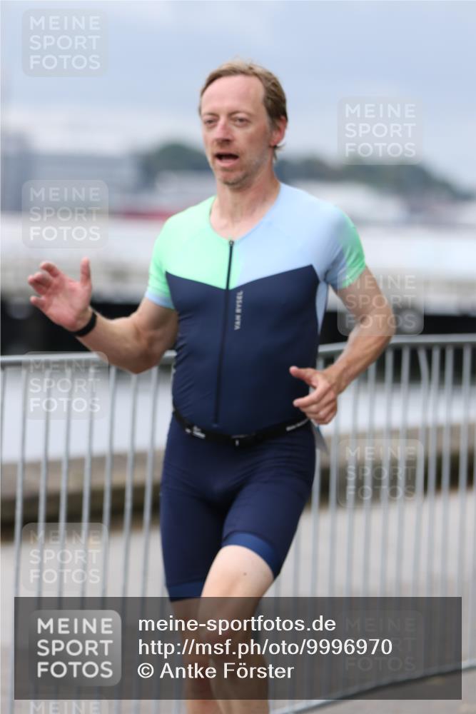 16.08.2026 - KN Förde Triathlon 2026 Antke Förster http://msf.ph/oto/9996970 16.08.2026 12:02:26 Laufen  meine-sportfotos.de