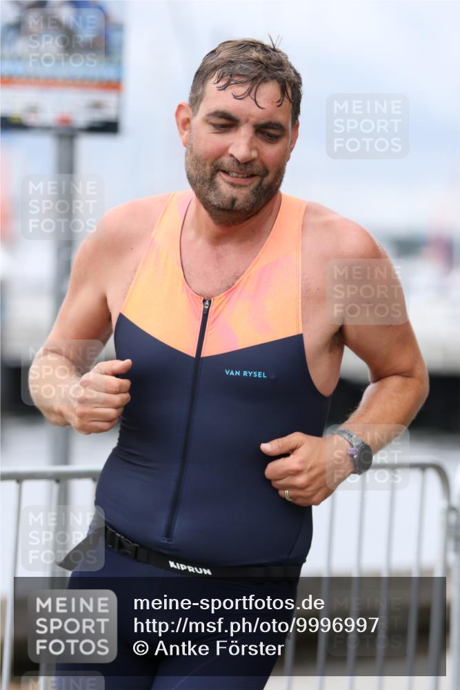 16.08.2026 - KN Förde Triathlon 2026 Antke Förster http://msf.ph/oto/9996997 16.08.2026 12:02:58 Laufen  meine-sportfotos.de