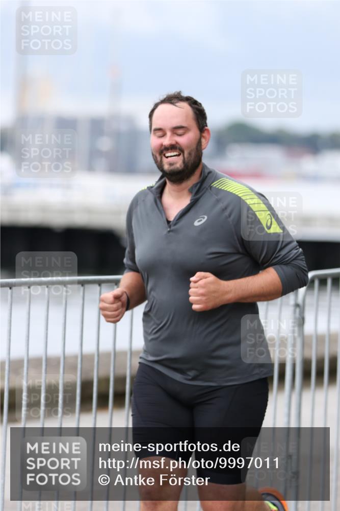 16.08.2026 - KN Förde Triathlon 2026 Antke Förster http://msf.ph/oto/9997011 16.08.2026 12:03:16 Laufen  meine-sportfotos.de