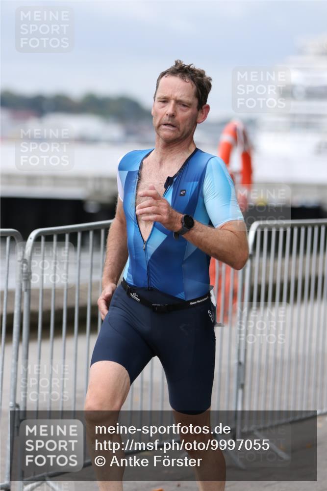 16.08.2026 - KN Förde Triathlon 2026 Antke Förster http://msf.ph/oto/9997055 16.08.2026 12:04:36 Laufen  meine-sportfotos.de